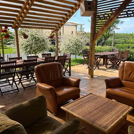 Οργανωμένο κάμπινγκ Glamping Slana Bara