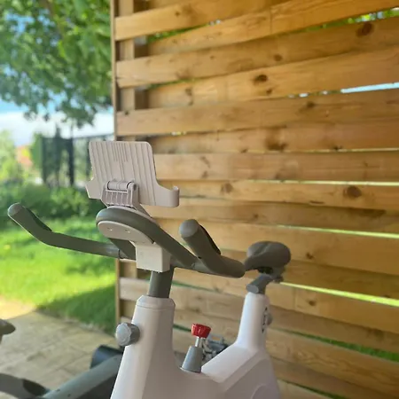 Οργανωμένο κάμπινγκ Glamping Slana Bara