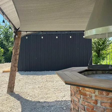 Glamping Οργανωμένο κάμπινγκ *