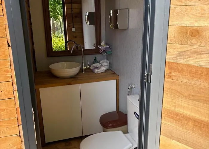 Glamping אוהל מפואר Slana Bara